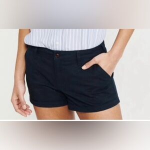 Abercrombie & Fitch NWT Low Rise Navy 2” Chino-Cargo Shorts. Sz Sm Rolled Cuff